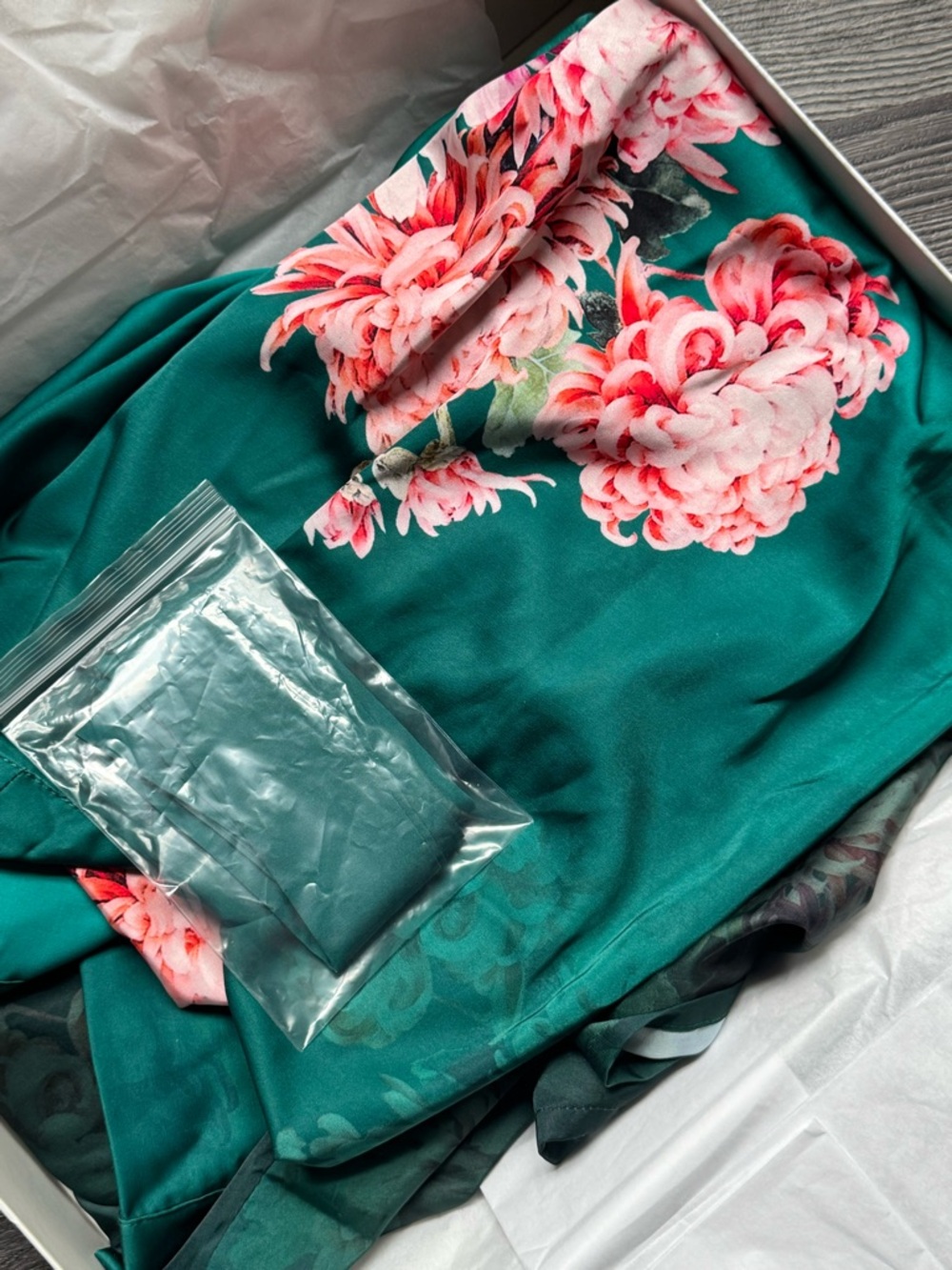 Floral Satin Long Kimono Robe in Emerald Green with Chrysanthemum Detailing - Picture 8 of 10
